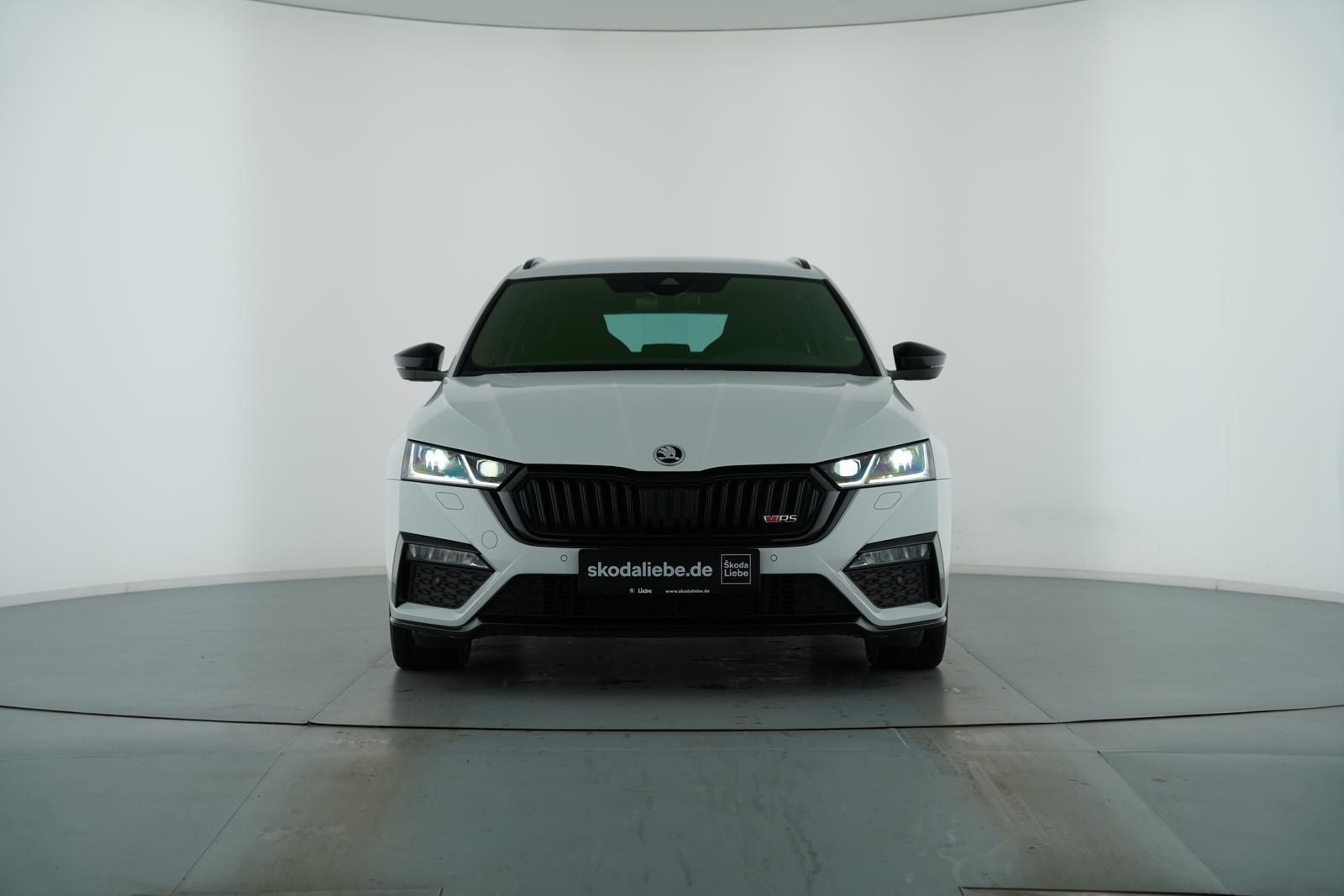 Skoda OCTAVIA COMBI RS 2.0TSI DSG HEAD-UP+MATRIX-BEAM