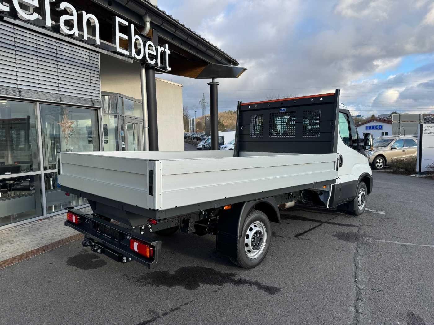Fahrzeugabbildung Iveco Daily 35S14  Pritsche *R.3450mm*3,5tAHK*