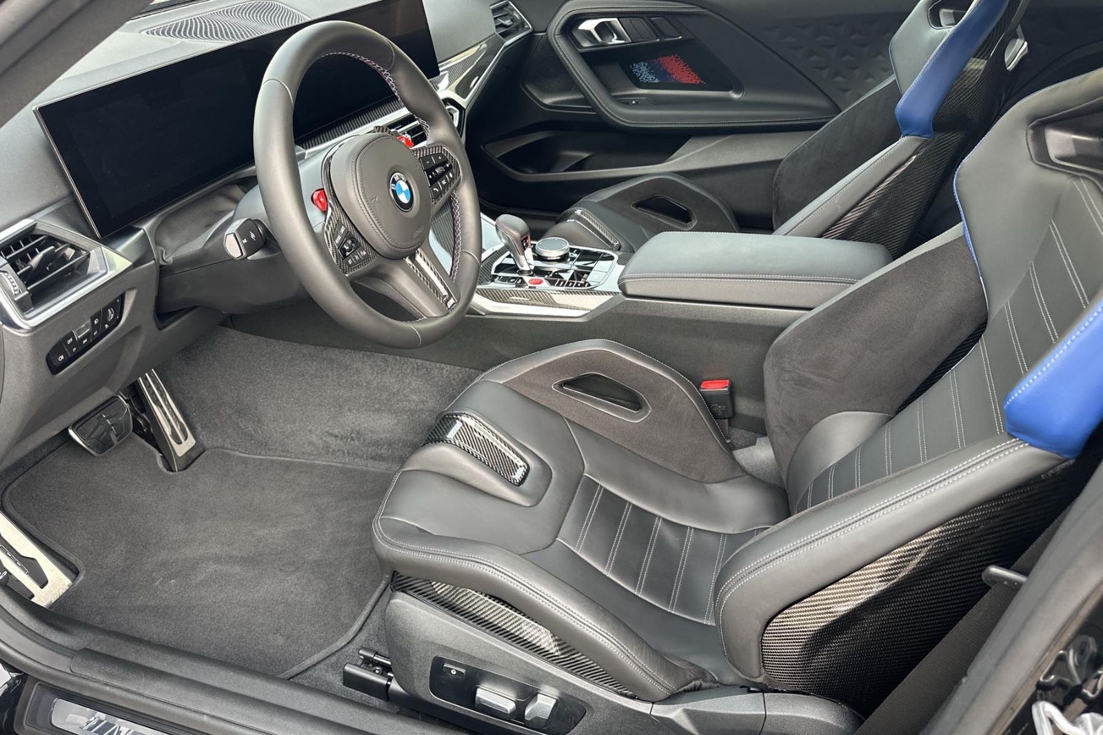 Fahrzeugabbildung BMW M2 G87*M Race Track*Schalensitze*Carbon*Drivers