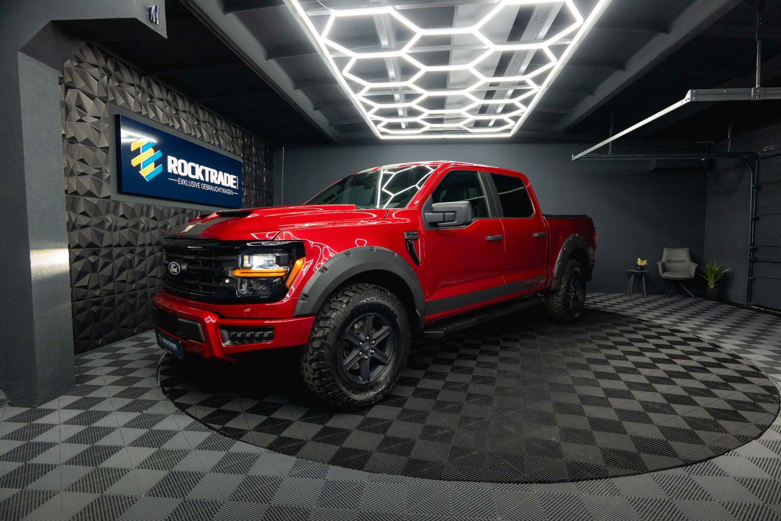 Fahrzeugabbildung Ford F150 5.0L V8 4x4 Offroad SuperCrew RAPTOR 19%
