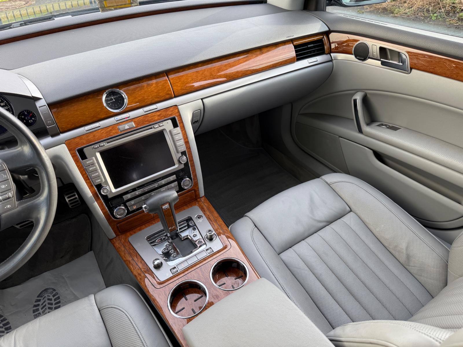 Volkswagen Phaeton V6 TDI 4Motion 19 Zoll Voll Scheckheft