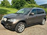 BMW X5 xDrive 50i - BMW X5 aus 2011: 50i