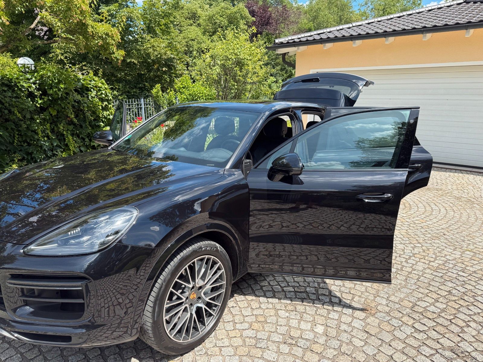 PORSCHE Cayenne Turbo Matrix*Hinterachslenkung*Garantie