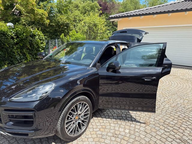 PORSCHE Cayenne Turbo Matrix*Hinterachslenkung*Garantie
