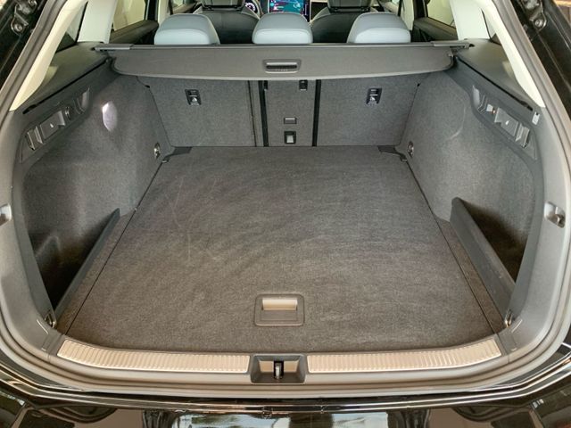 Passat Variant 1.5 eTSI BUSINESS LED+KAMERA+AHK+