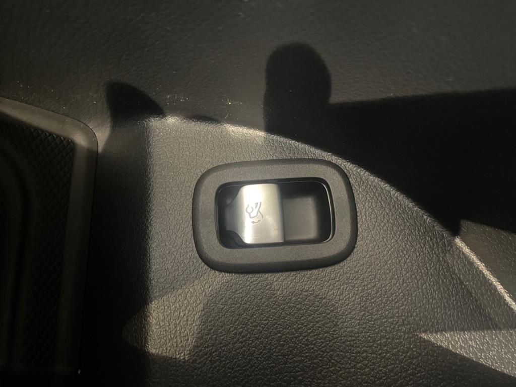 Fahrzeugabbildung Mercedes-Benz GLC 200 4M Coupé +AMG+AHK+ASSISTENZ+PANO+DIGITAL