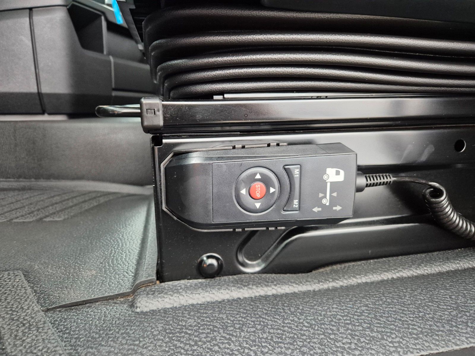 Fahrzeugabbildung Mercedes-Benz Actros 1845 LS Öl-Retarder Navi PPC 2x Bett