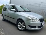 Skoda Roomster 1,2 TSI °°KLIMAAUTO°°TEMPOMAT°°SHZ°°PDC - Skoda Roomster in Nürnberg