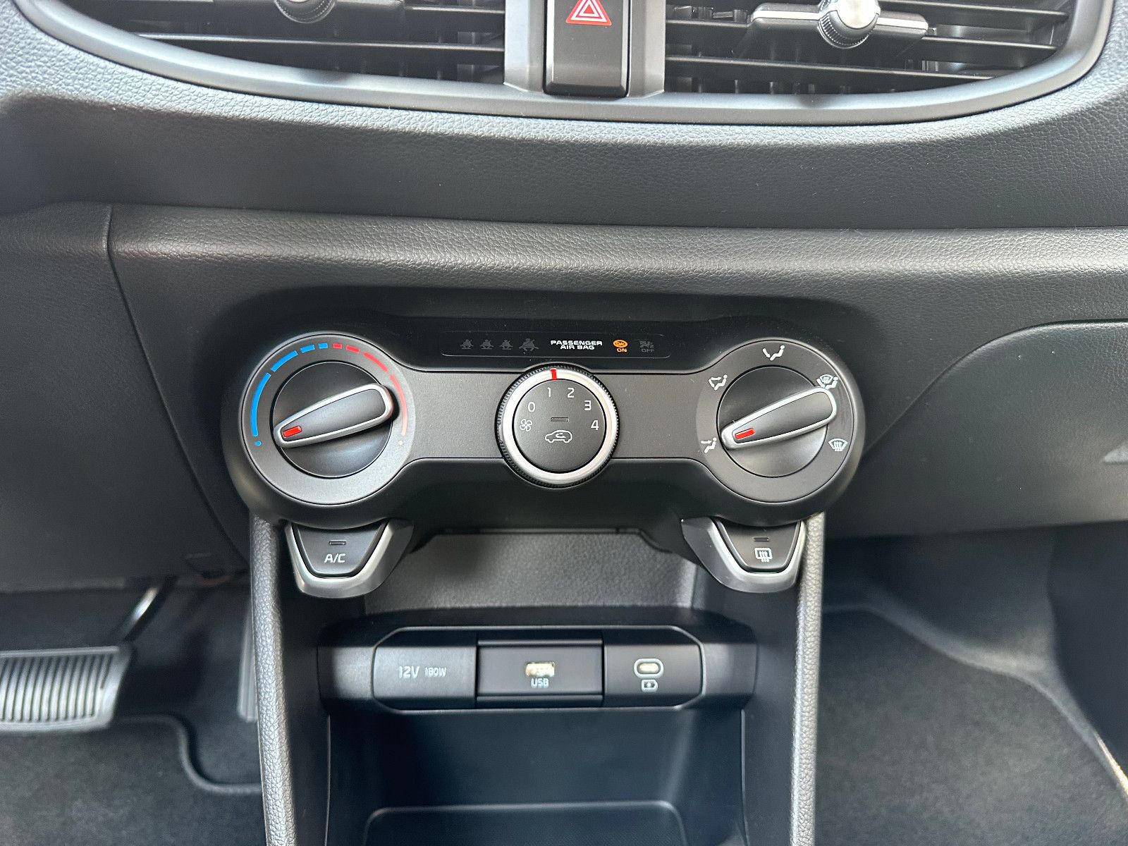Fahrzeugabbildung Kia Picanto PE2 1.0 Vision AMT Navi Sitzhzg.