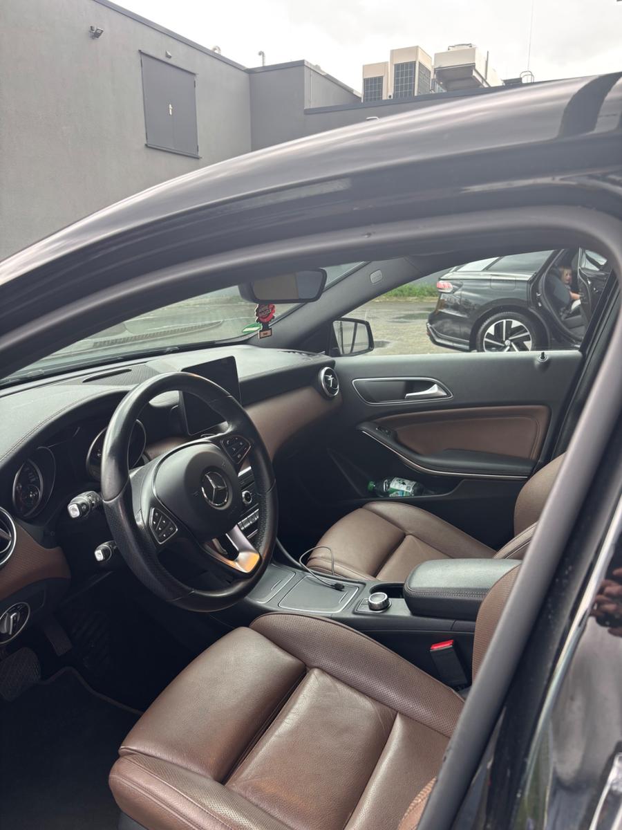 Mercedes-Benz A 250 4MATIC DCT Urban
