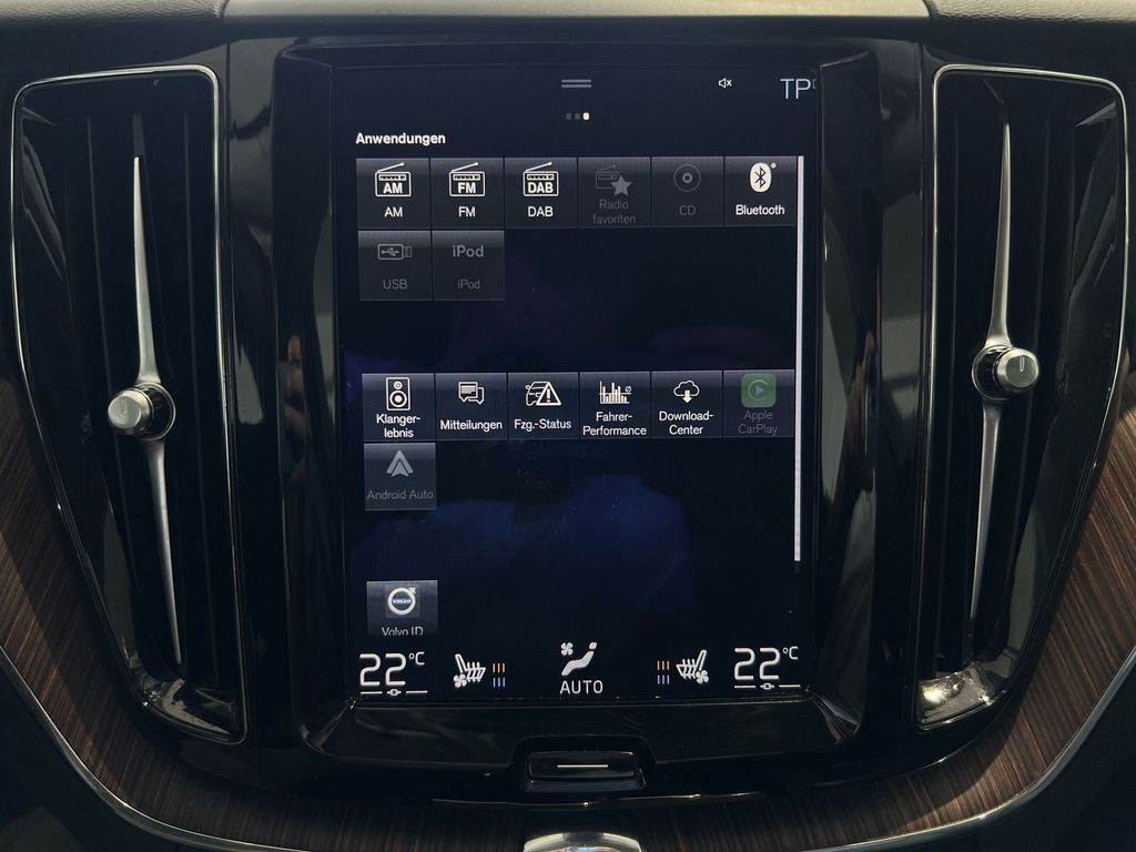 Volvo XC60 D5 Inscription AWD B&W Massage Pano Kamera