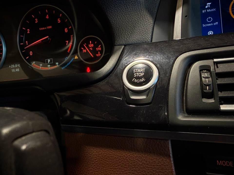 BMW 528 2011 — photo 24