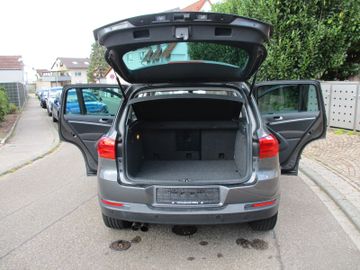 Volkswagen Tiguan - 10