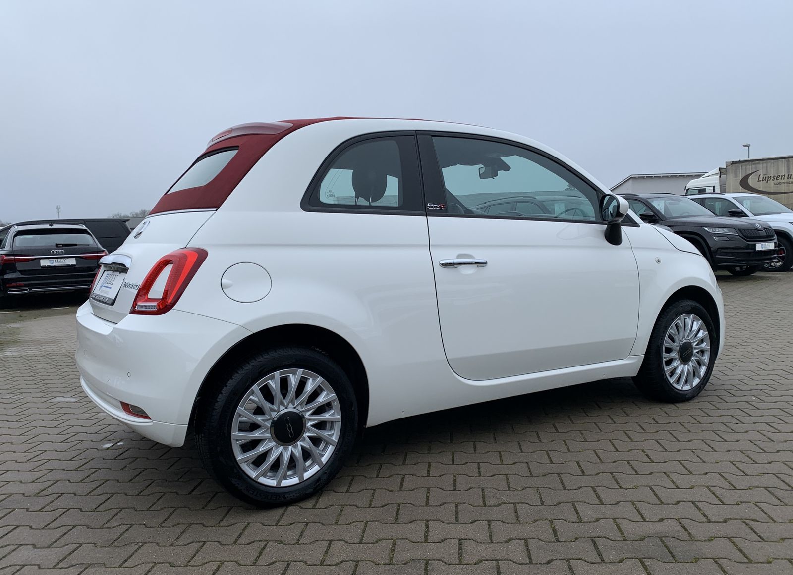 Fahrzeugabbildung Fiat 500C 1.2 Lounge*Klima*Temp*PDC*CarPlay*