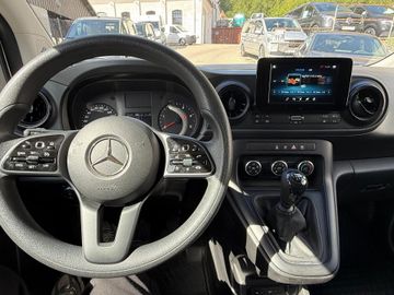 Mercedes E 250 - 10