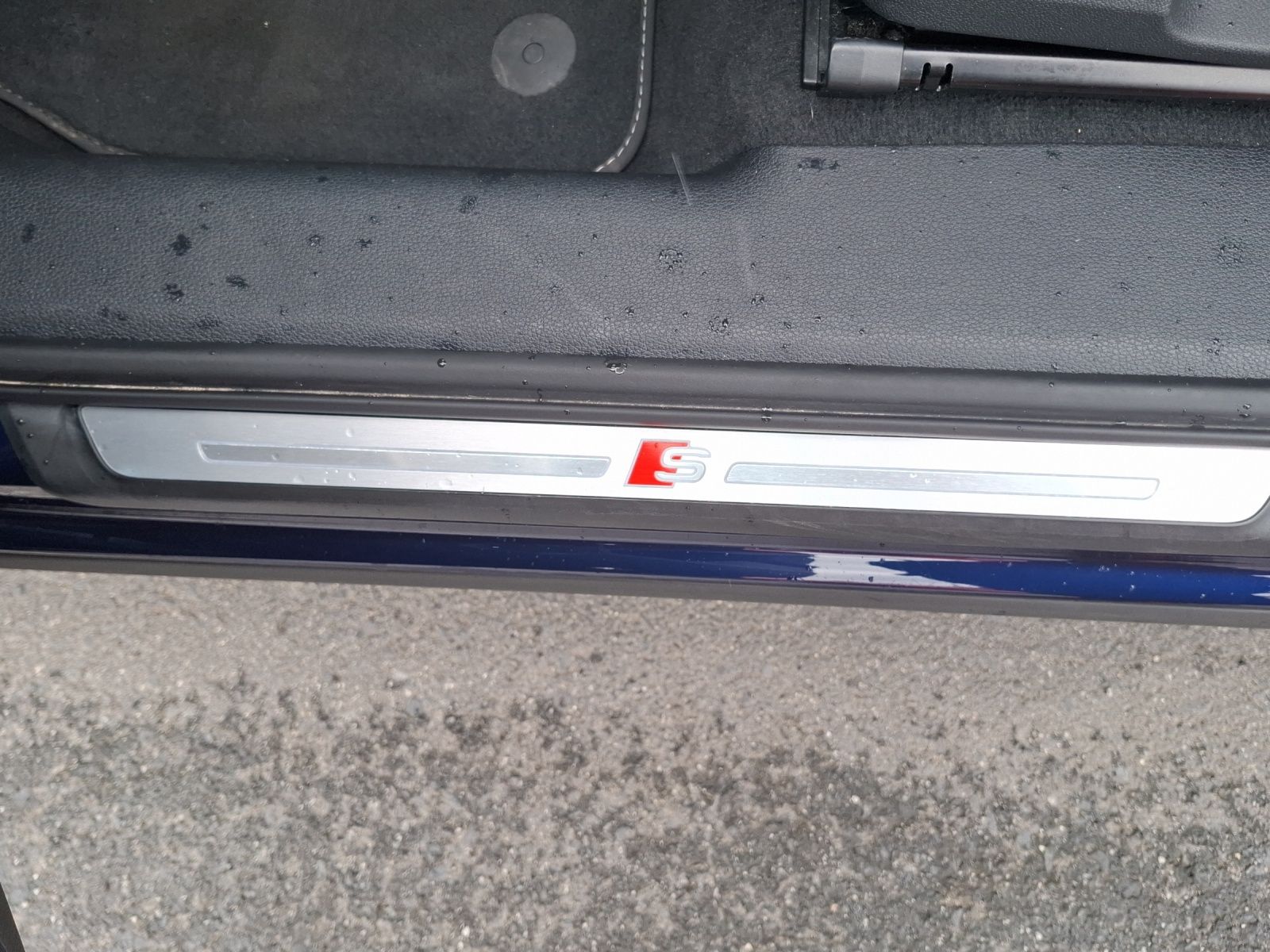 Fahrzeugabbildung Audi Q3 35 TFSI S-line S-tronic LED AVC APP ACC PDC S