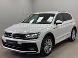 Volkswagen Tiguan Highline R-Line*4Motion*Navi*ACC*LED*AHK* - VW Tiguan Gebrauchtwagen in Duisburg