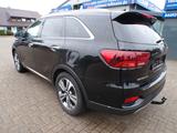 Kia Sorento 2.0 CRDI Platinum Edition 4WD *PANO/AHK* - Kia mit Diesel-Antrieb: 2.0