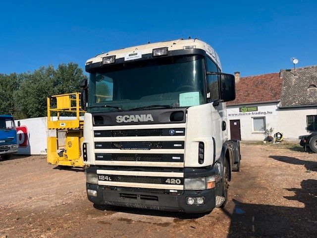 Scania 124 LA 4x2 LA 420