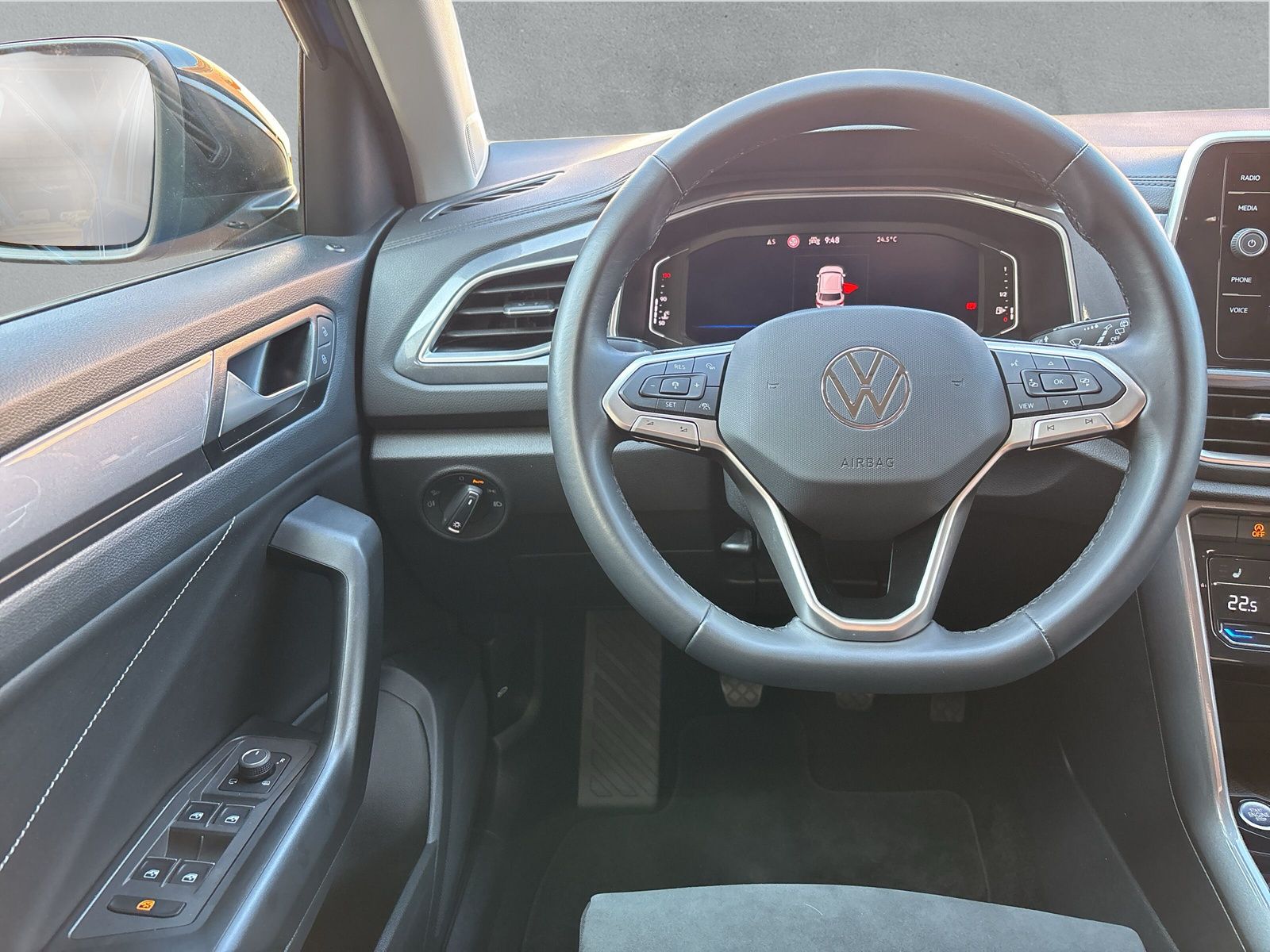 Fahrzeugabbildung Volkswagen T-Roc Style 1.0 TSI App-Connect LED