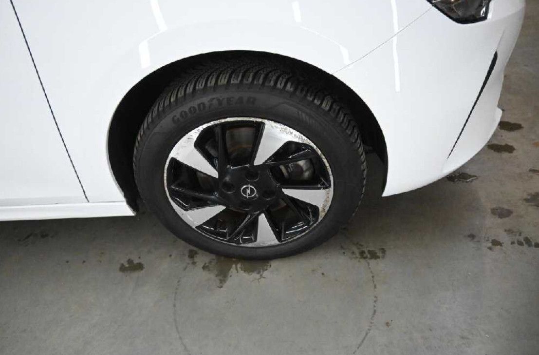 Fahrzeugabbildung Opel Corsa Fe Edition 50 KWH NAVI/TEMP/DAB/KLIMAAUT