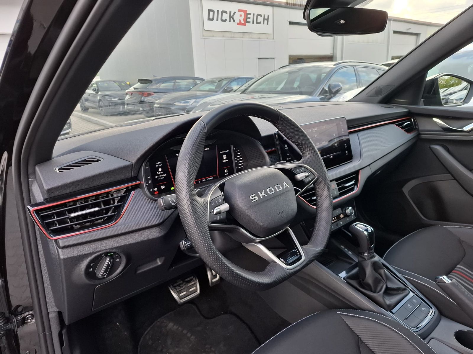 Fahrzeugabbildung SKODA Kamiq 1.5 TSI DSG Monte Carlo PANO*MATRIX*5J.GAR
