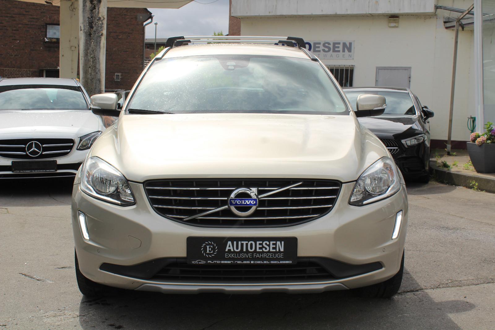 Volvo XC60 D3 Momentum Geartronic+SENSUS+LEDER+PDC+AHK