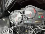 Honda CBR900RR Fireblade SC33 - HONDA C90