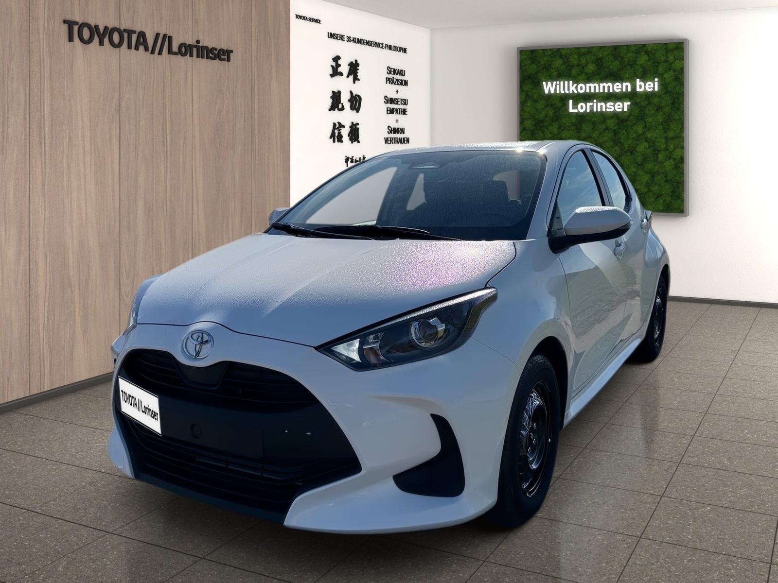 Toyota Yaris 1.5 Business Edition Kam.+KlimaA+SHZ+ACC