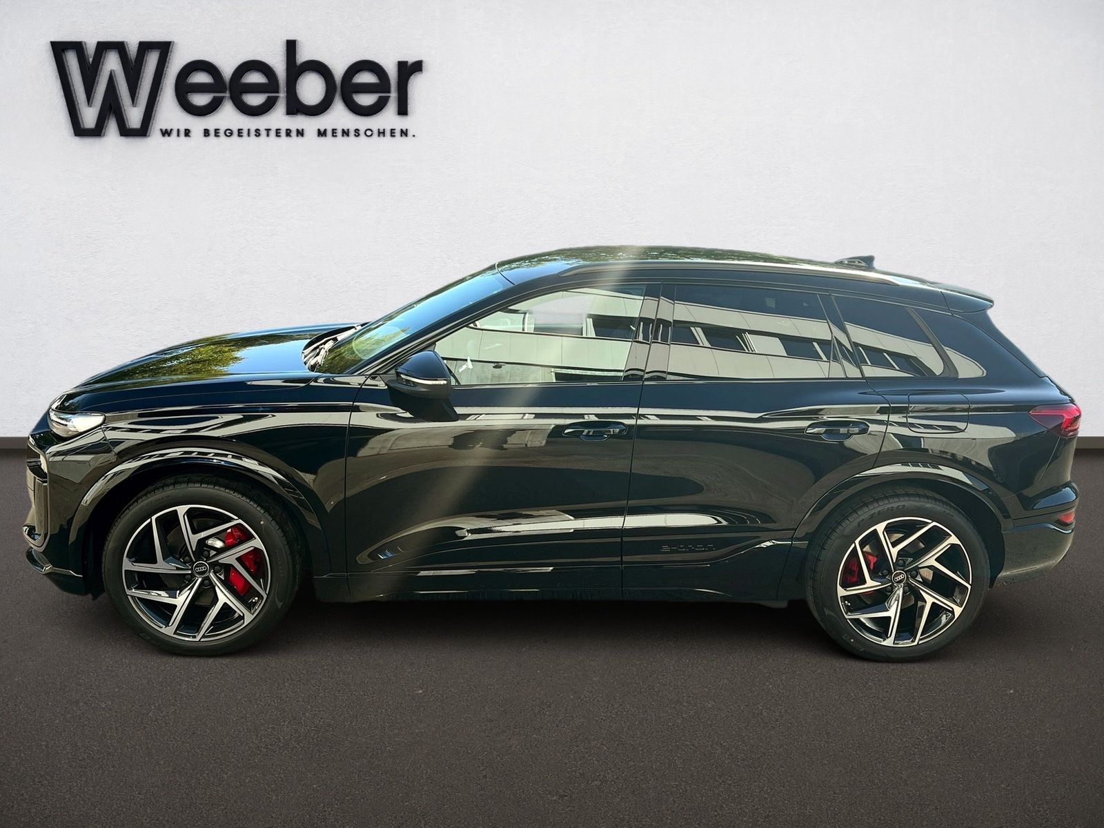 Audi SQ6 SUV e-tron Interieur S mit Sportsitzen plus* imagem 3