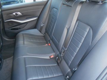 BMW 318 - 12