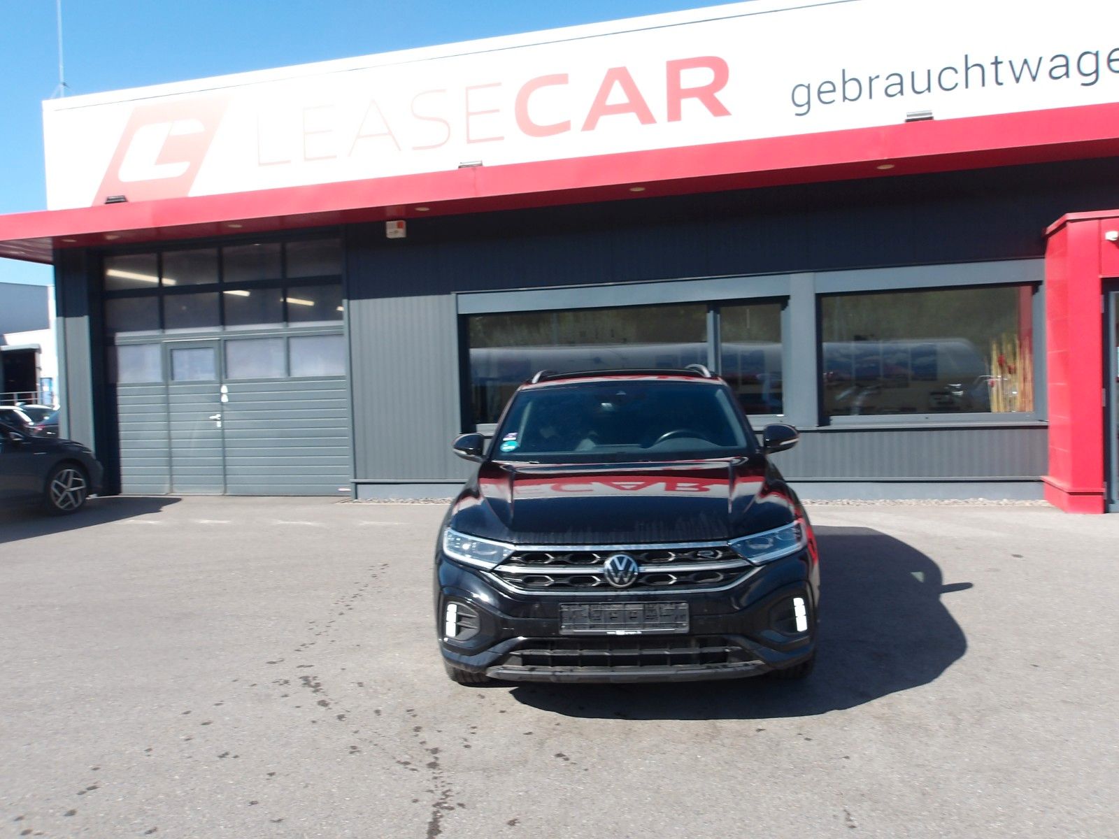 Volkswagen T-Roc R-Line 4M. DSG EXP € 14250.- imagem 2