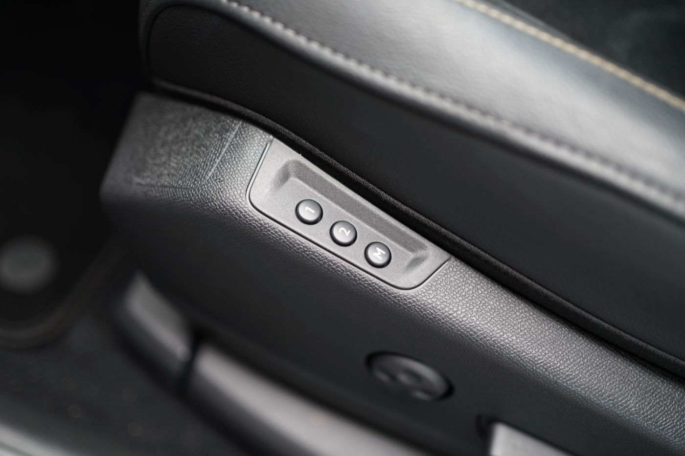 Fahrzeugabbildung DS Automobiles DS7 BlueHDi 130 EAT8 Performance Line+ Anhängerk