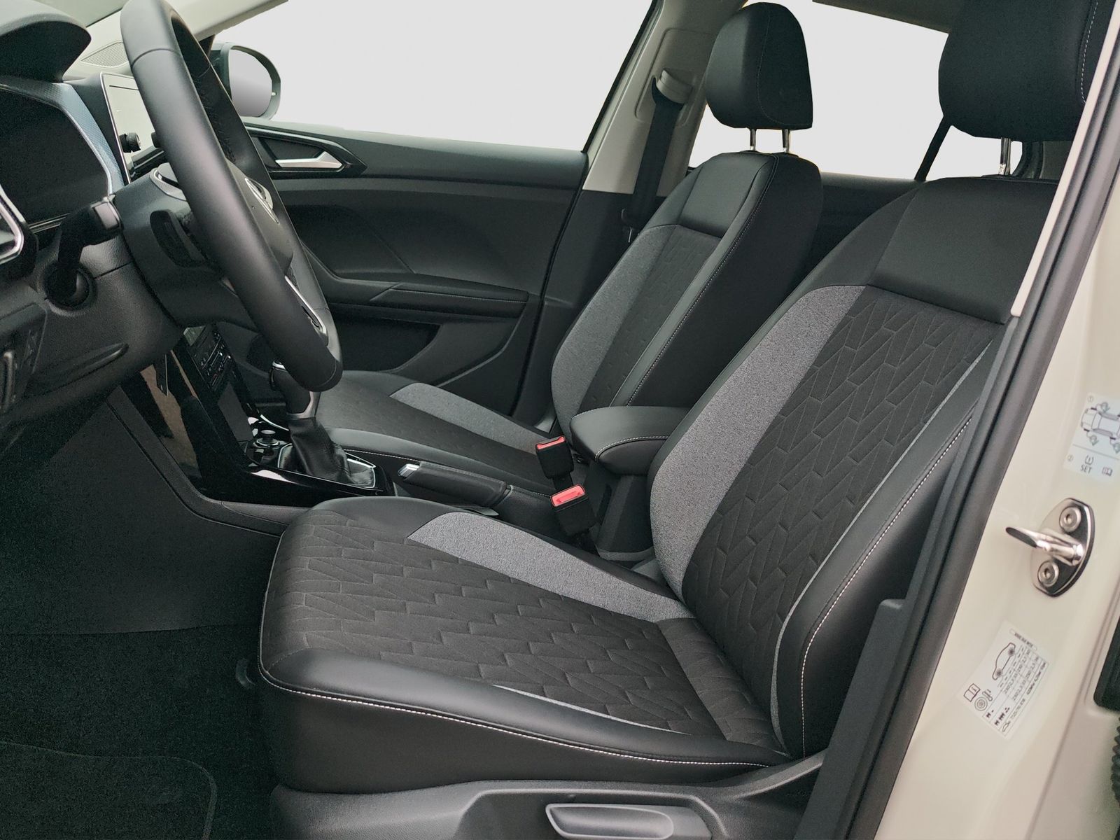 Volkswagen T-Cross - Bild 9