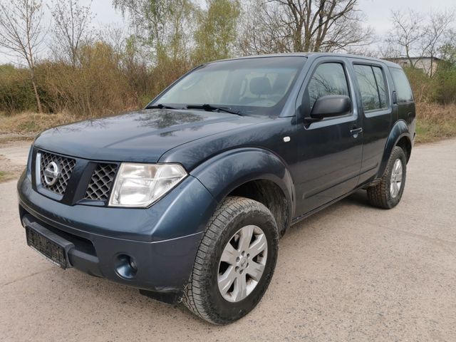 Nissan Pathfinder 2.5 dCi Comfort
