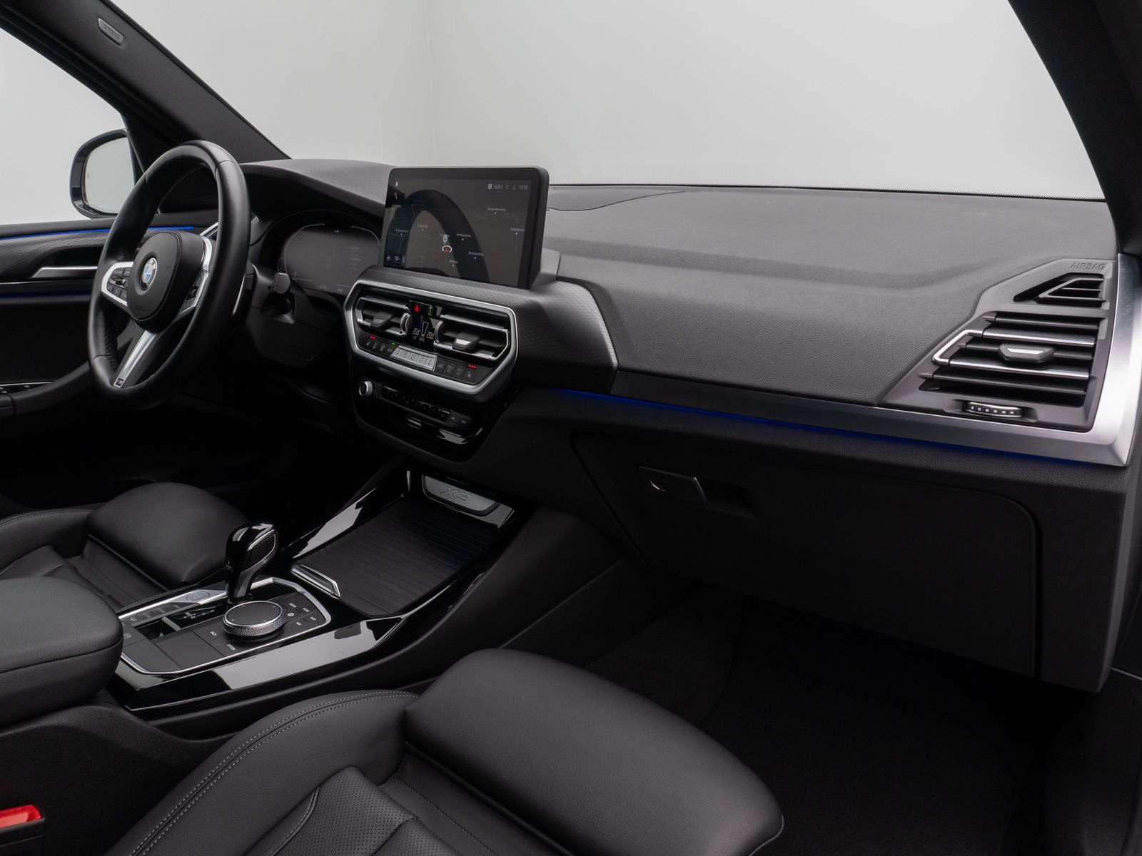 Fahrzeugabbildung BMW X3 xD20d M Sport DAB Kamera AHK HiFi Alarm 19Zol