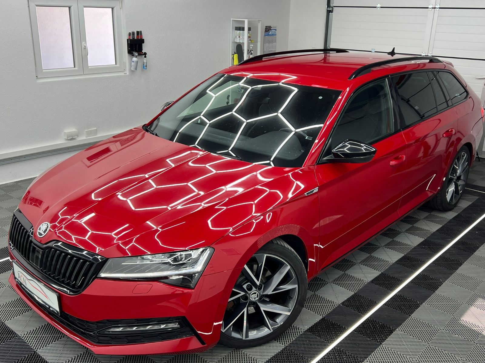 Fahrzeugabbildung SKODA Superb Combi SPORTLINE/LED/STHZ/AHK/ACC/VRTL