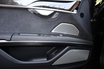 صورة مصغرة 35 لـ 2026 AUDI S8