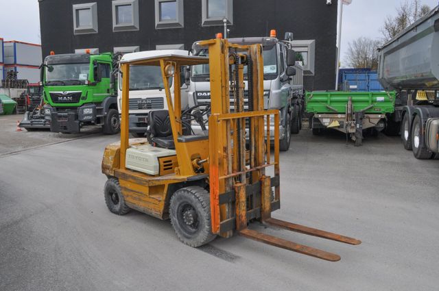 Toyota 02-3FD25 Dieselstapler