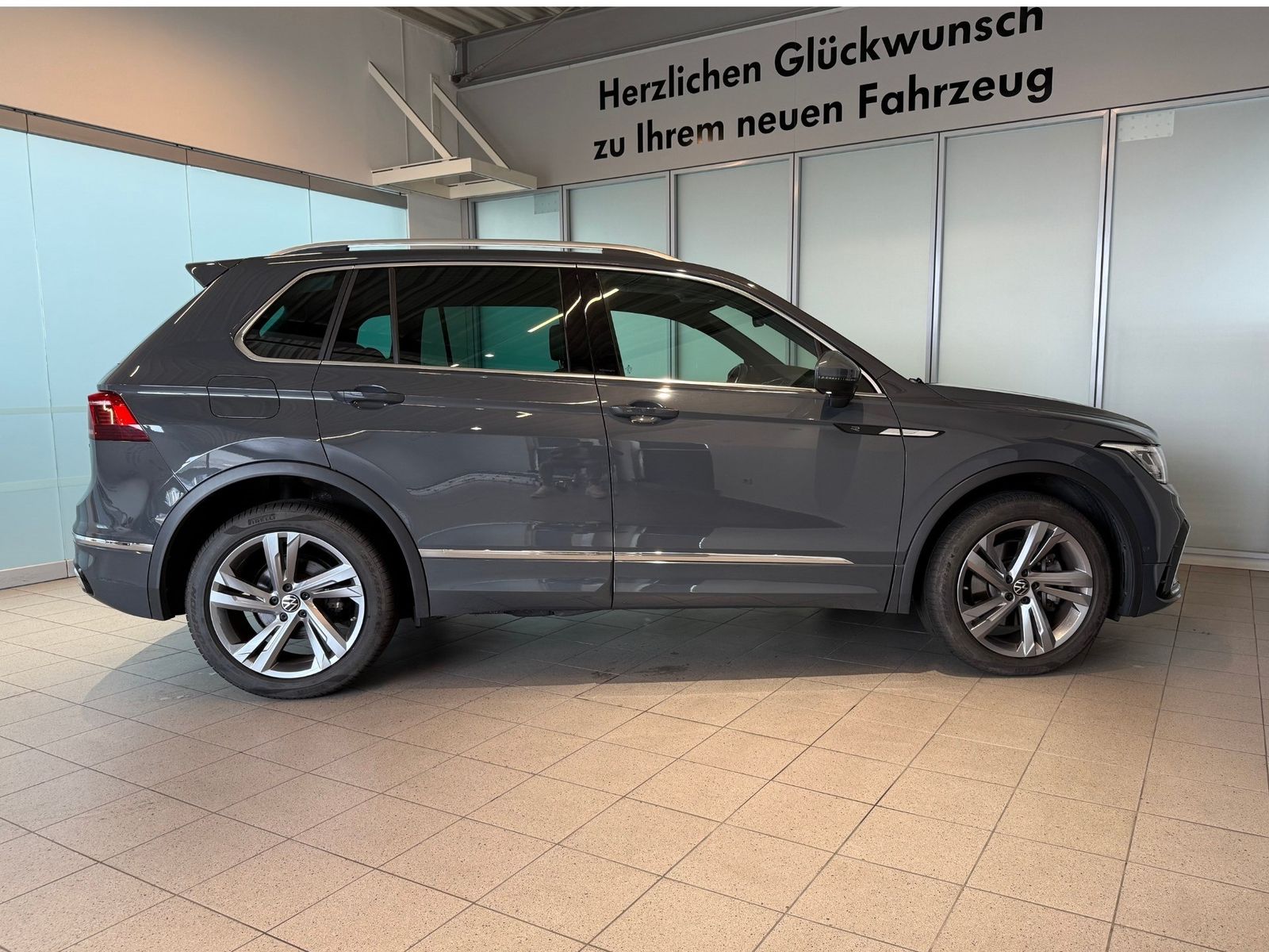 Volkswagen Tiguan 2.0 TSI R-Line 4Motion AHK Alarmanlage foto 7