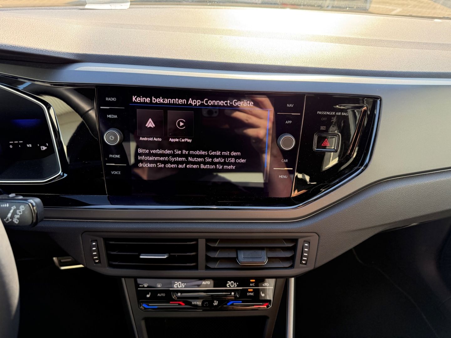 VW Polo VI 1.0 TSI EU6e R-Line RFK SHZ Carplay Alu - Image 21