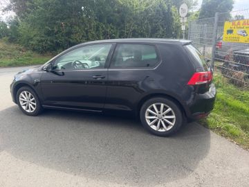 Volkswagen Golf - 8