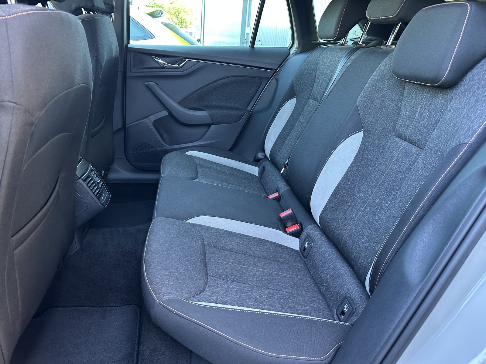 Fahrzeugabbildung SKODA Scala 1.5 TSI DSG Style LED+ACC+KAMERA+SHZ+CARPL