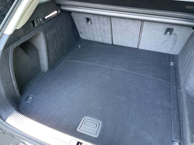 Fahrzeugabbildung Audi A4 35 2.0 TFSI Avant Autom. Navi, Rückfahrkamera