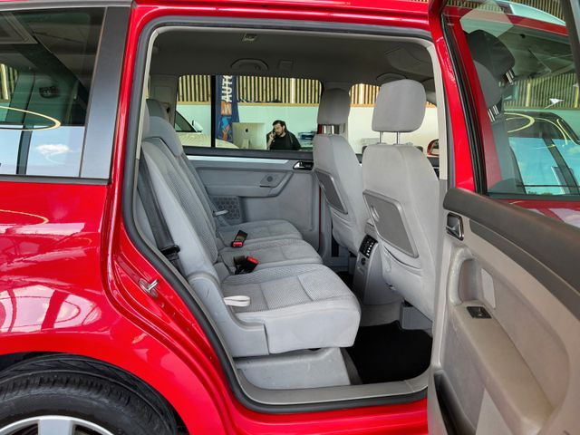 Volkswagen Touran Highline Aut.*1.Hand*TÜV NEU*7 Sitze*AHK*
