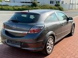 Opel Astra GTC 1.4 Twinport ecoFLEX - Opel Astra aus 2009: Gtc