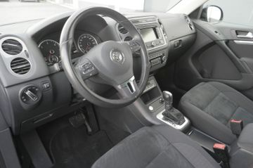 Volkswagen Tiguan - 8