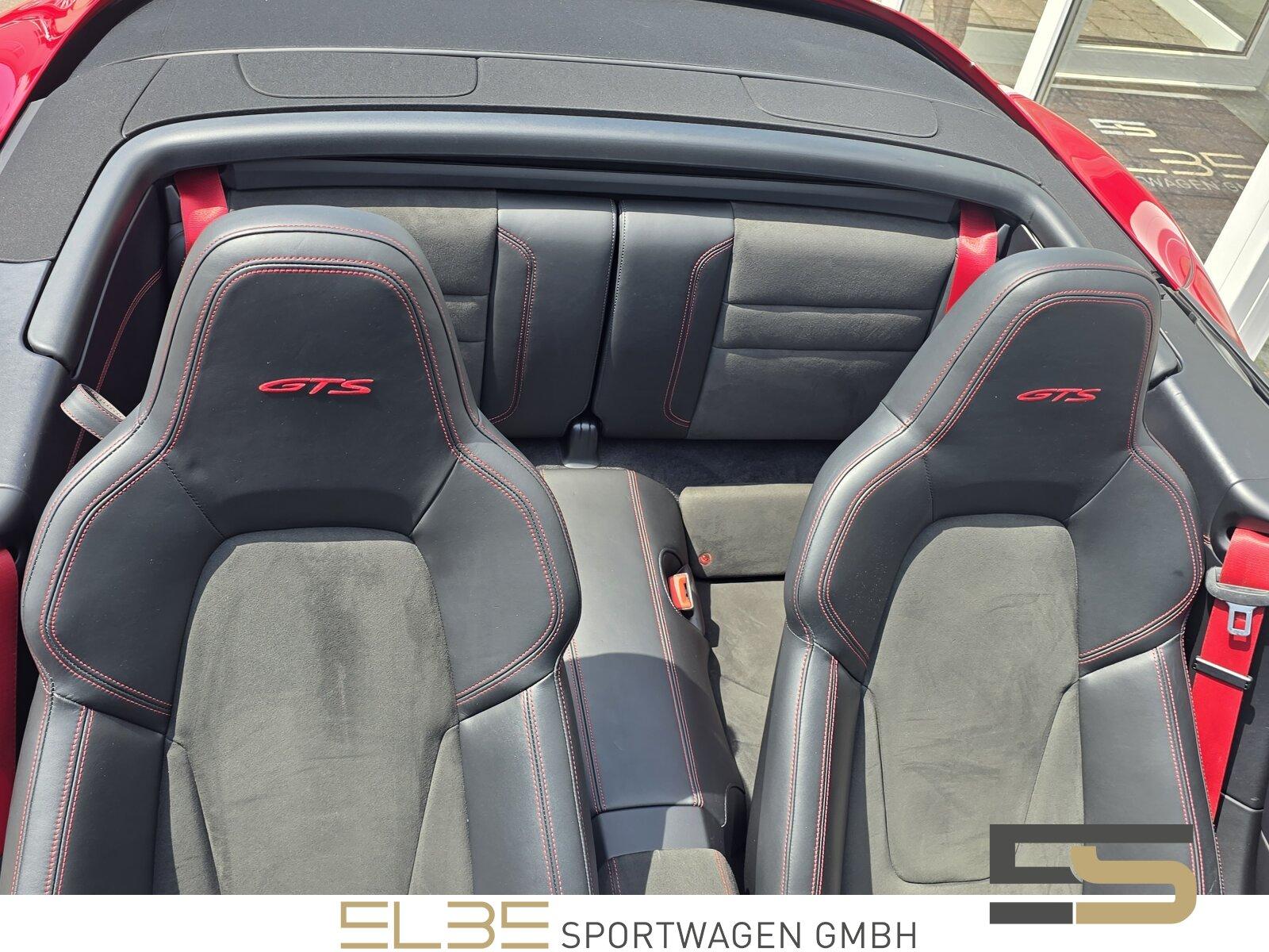 Porsche 911 992 GTS Cabrio BOSE CARBON SPORT GTS-Paket