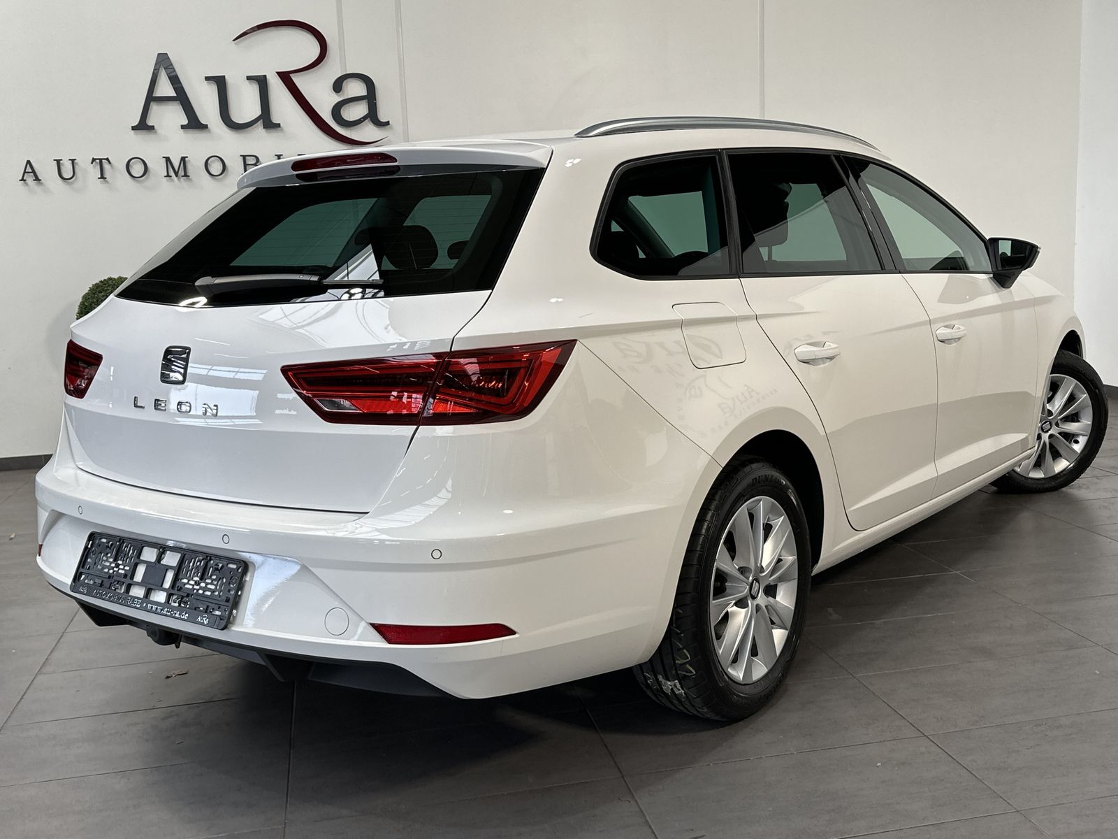 Fahrzeugabbildung SEAT Leon SpB 2.0 TDI DSG Style NAV+LED+AHK+ACC+BEATS