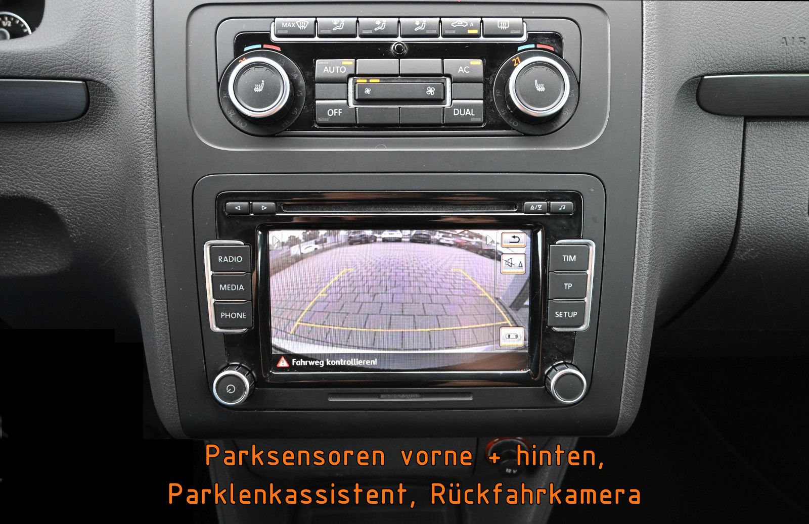 Fahrzeugabbildung Volkswagen Touran 1.6 TDI Comfortline °7-SITZE°KAMERA°02.28